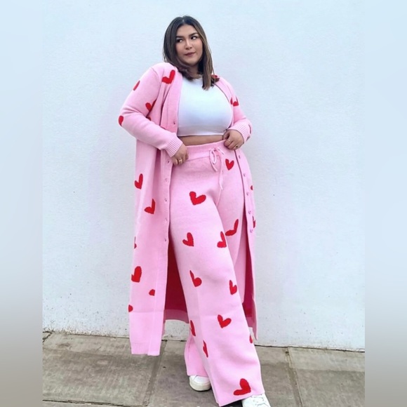 NWT KNITTED 3 -PIECE SET PINK w/RED HEART MAXI CARDIGAN, CARDIGAN  & PANT M - Picture 6 of 11